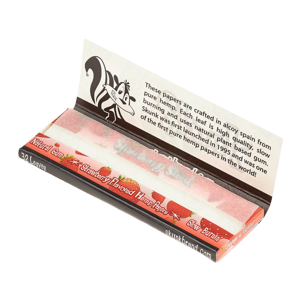 Papeles Skunk Strawberry con aroma a fresa y quemado lento, elaborados con cáñamo natural.